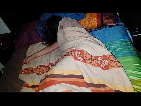❤️ Fillastro reprendendo á súa nova madrasta mentres ela dorme. ️ Porno a nós gl.fitorganic.top